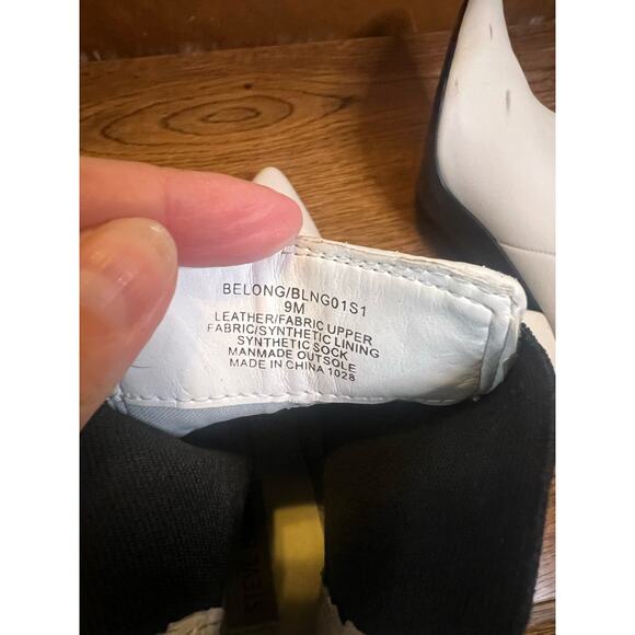 Steve Madden size 9 white black booties 3” heel. Perfect for football game day - Picture 7 of 10